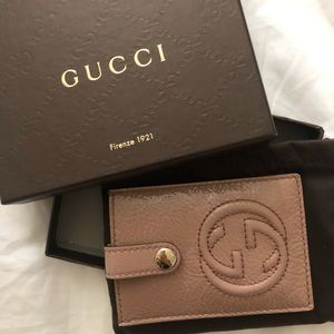 NEVER BEEN USED GUCCI CARD CASE!